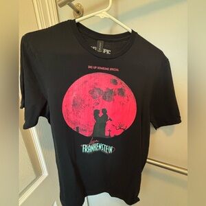 Black and pink Lisa Frankenstein tee